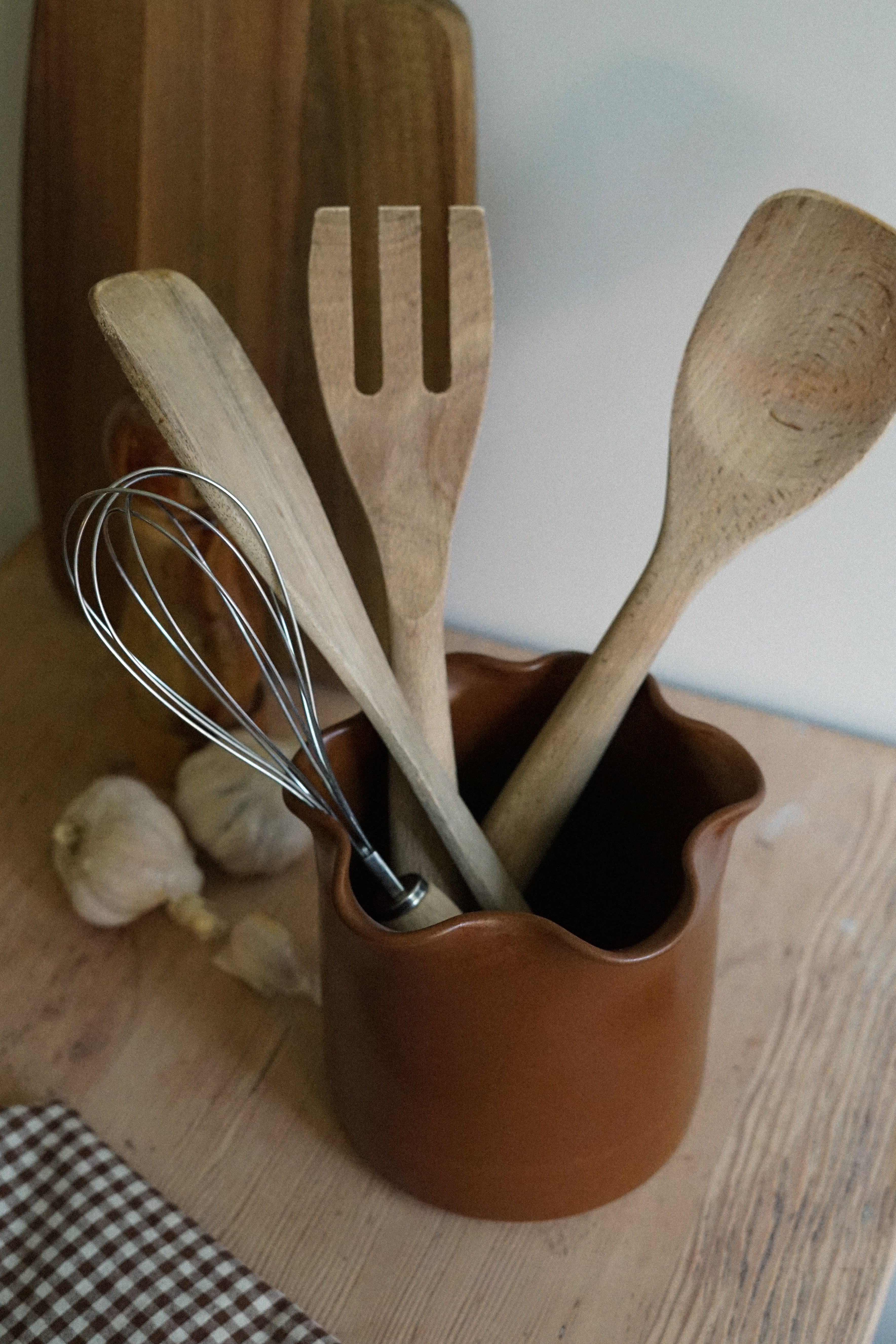 The Dahlia Utensil Holder